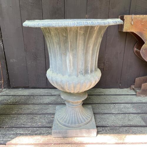 Large Resin/Fiberglass Fluted Victorian Style Garden Urn (292)