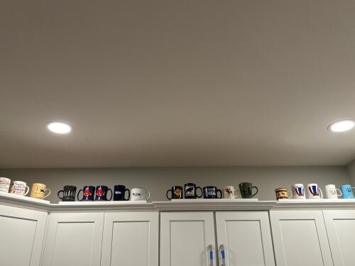 Mixed Lot of 29 Coffee Mugs &ndash; Souvenir, Promotional & Branded