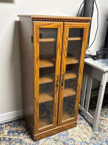 Oak 2-Door Display Cabinet with Glass Panels