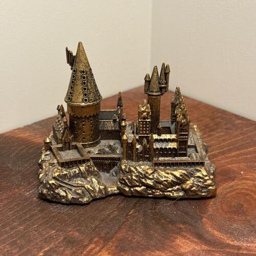 Harry Potter Hogwarts Castle Miniature Collectible