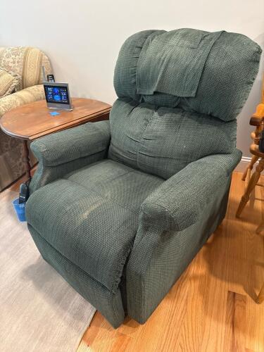 Golden Technologies Power Lift Recliner