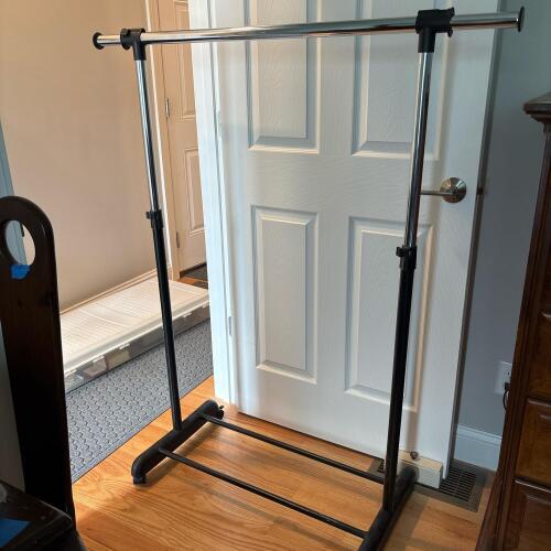 Adjustable Metal Garment Rack