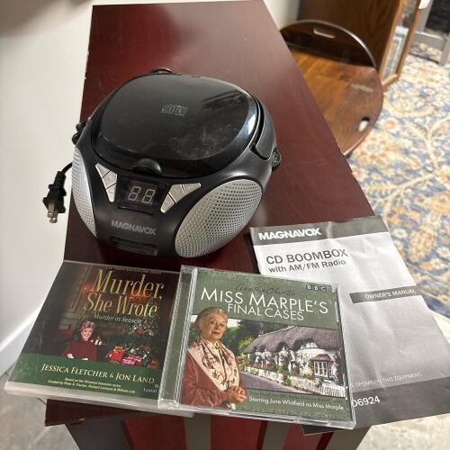 Magnavox CD Boombox AM/FM Radio: Cds Included!