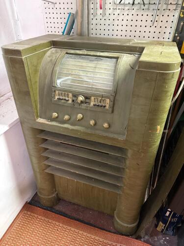 Large Vintage Floor Console Tube Radio