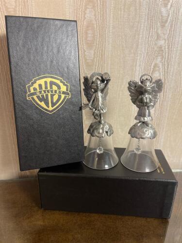 Warner Bros. Gallery Bugs Bunny Holiday Bells