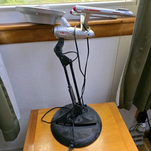 Star Trek U.S.S. Enterprise Desk Lamp by Refac, Adjustable Arm, 40W Max