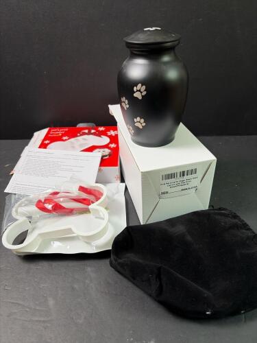 PCS Small Black Metal Pet Urn and Holiday Paw Print Ornament Mold