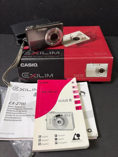 Casio Exilim EX-Z700 7.2MP Digital Camera