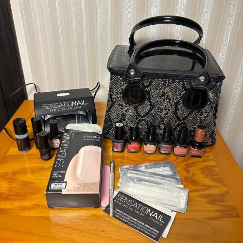 SensatioNail Pro 3060 LED Nail Lamp Kit with Gel Polishes & Caboodles Case