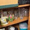 Closet Picker's Lot: Electronics, Decor, Hangers - 4