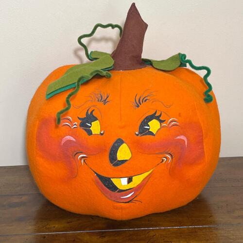 Collectible Vintage 1989 Annalee Plush Pumpkin Face Decoration