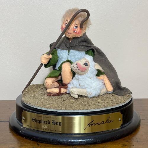 Collectible Vintage Annalee 1988 Shepherd Boy Doll With Accessories And Display Base