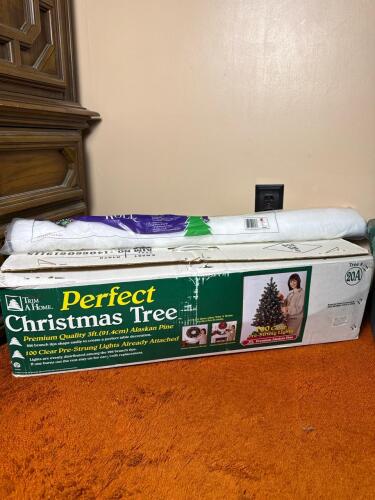 Trim A Home Perfect Christmas Tree 3ft Pre-Lit Alaskan Pine