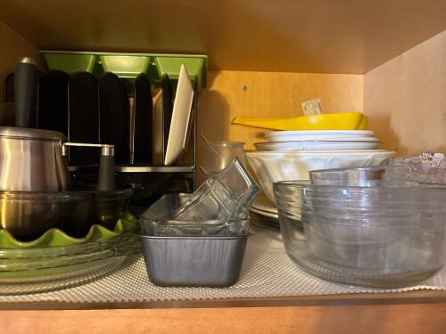 Mystery Kitchen Cabinet Lot