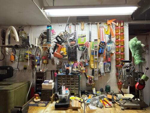Work Bench Pickers Lot
