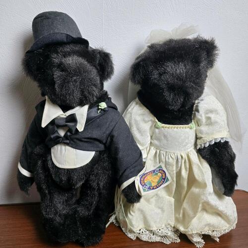 Vermont Teddy Bear 16" Black Bride and Groom Wedding Set with Outfits & Tags