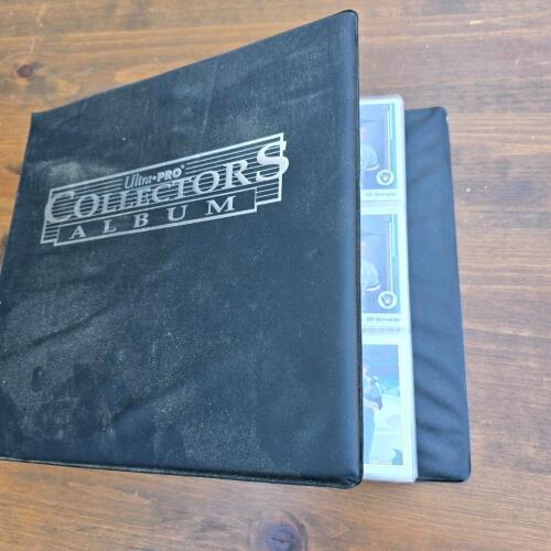 Sports Card Binder Ultra Pro &ndash; Baseball & Hockey Cards 1980s&ndash;2010s, Stars: Messier, Maddux, Clemens