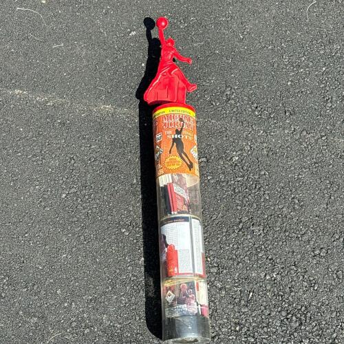 Vintage 1990s Upper Deck Michael Jordan NBA Finals Shots Collector Can Gold Top, 8 Packs, Bulls #23Vintage 1996 Michael Jordan Upper Deck "The Final Shots" Collector Tube Complete Set