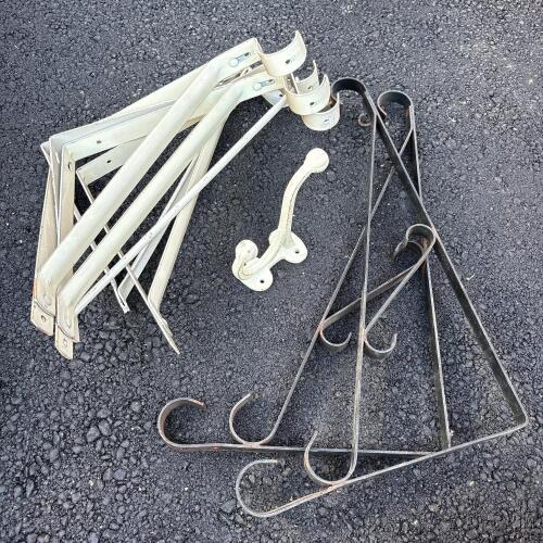 Mixed Lot of Eight Metal Wall Brackets