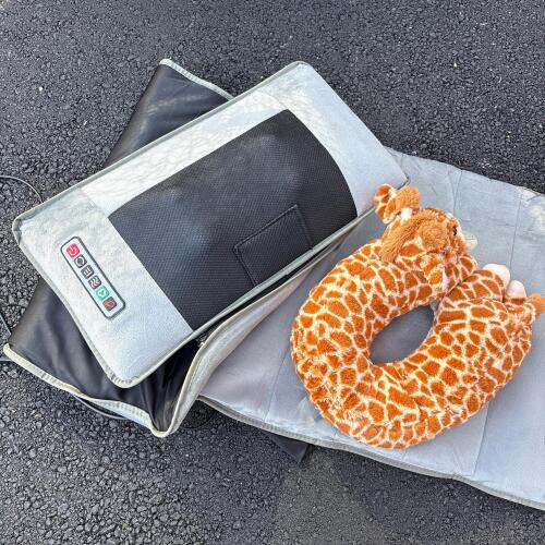 Vibration Giraffe Neck Massager and Full Body Heated Massage Cushion with Remote and Bag