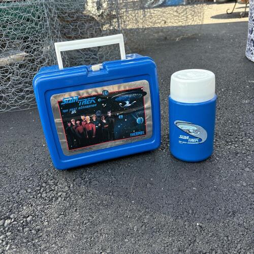 Star Trek: The Next Generation 1988 Thermos Lunchbox Set with Bottle