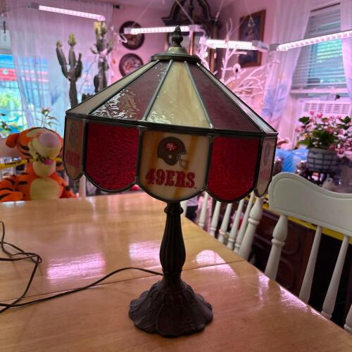 San Francisco 49ers Tiffany-Style Stained Glass Table Lamp with Cast Metal Base