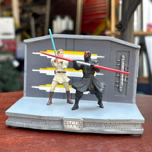 Star Wars Hawthorne Village &ldquo;Obi-Wan Kenobi vs. Darth Maul&rdquo; Diorama with COA