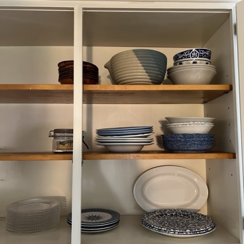 Cabinet Lot: Assorted DIshes