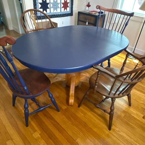 Oval Pedestal Dining Table with Two Pairs of Windsor Chairs
