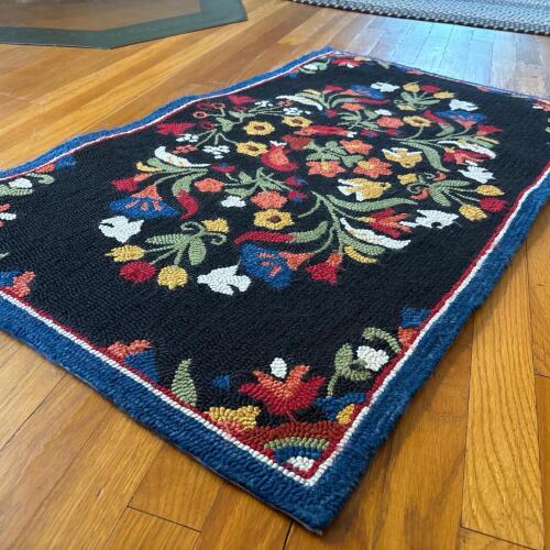 Hand-Hooked Wool Floral Accent Rug, 2' x 3'5"