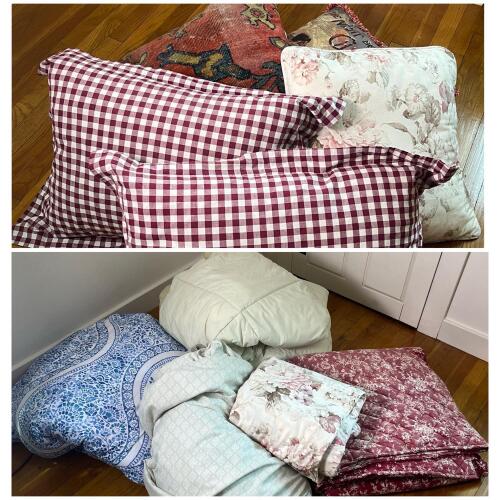 Linen Lot with Assorted Pillows