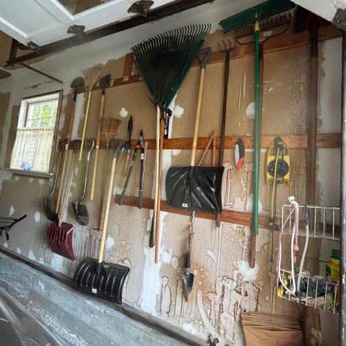 Garden Tool Lot
