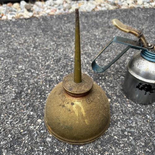 Vintage Metal Oil Cans Set of 3