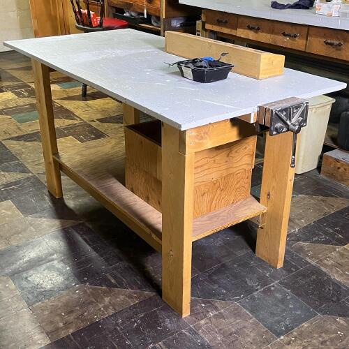 Sturdy Wood Workbench With Vise