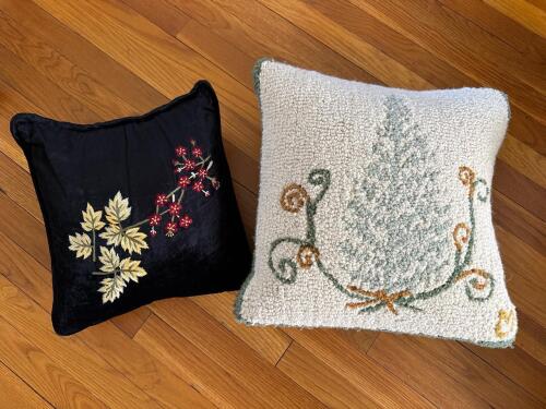 Decorative Pillow Duo