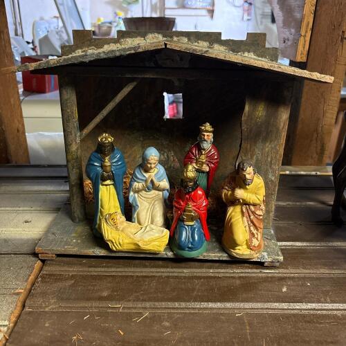 Vintage Nativity Scene Seven Piece Cr&egrave;che Set