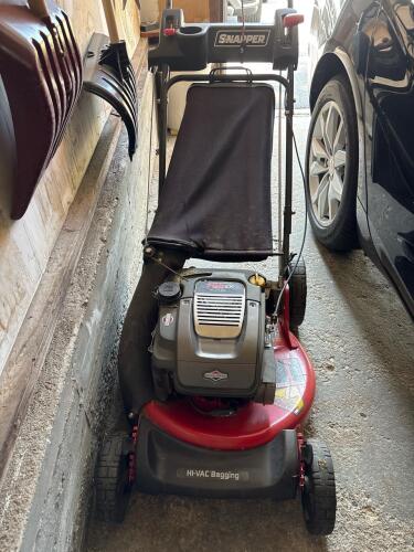 Snapper Self-Propelled Lawn Mower with Briggs & Stratton Engine