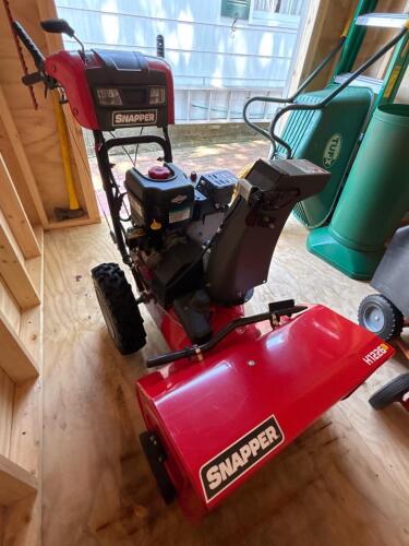 Snapper 26-Inch Two-Stage Snow Blower with Briggs & Stratton Engine