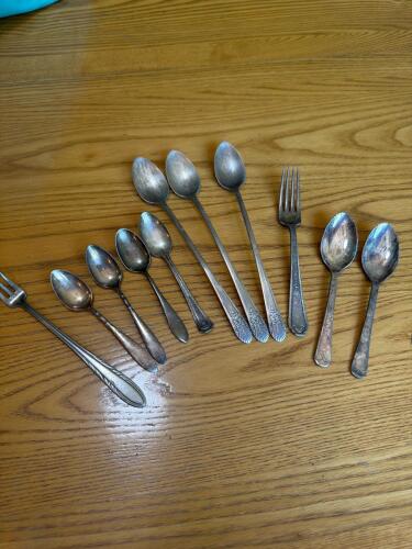 Assorted Vintage Silverplate Flatware Pieces