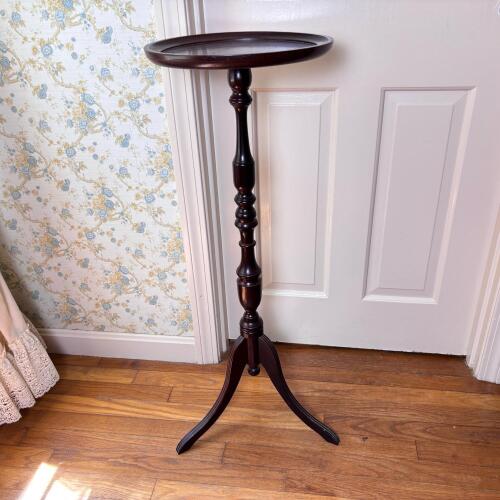 Wooden Pedestal Table