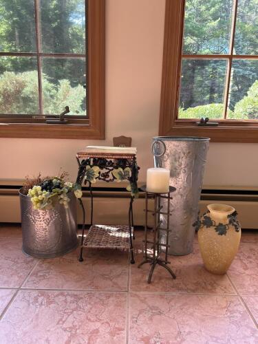 Assorted Decorative Home Accent Pieces, Grape Motifs