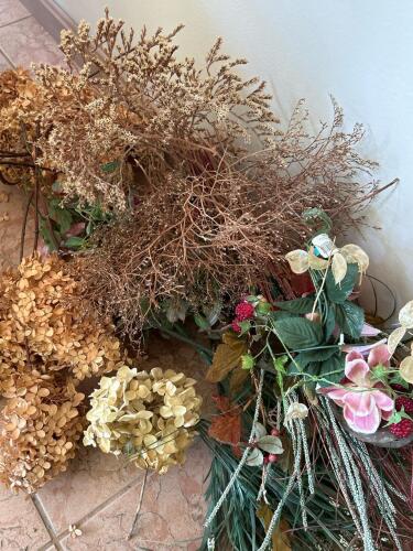 Assorted Dried and Artificial Floral Stems