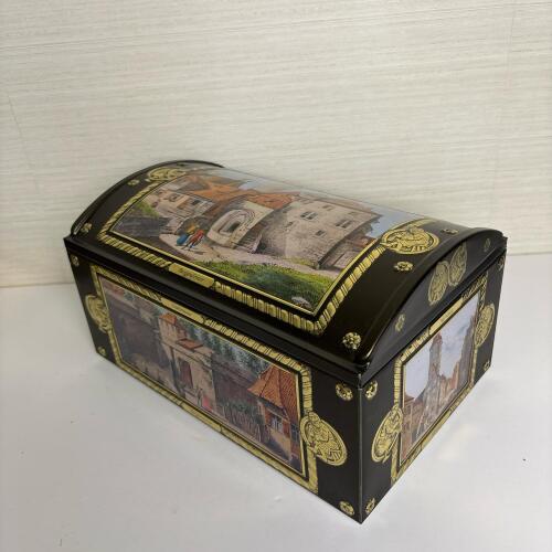 E. Otto Schmidt Nurnberger Decorative Tin Box