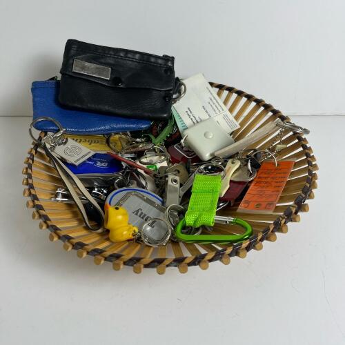 Large Lot of Vintage and Modern Keychains With Basket