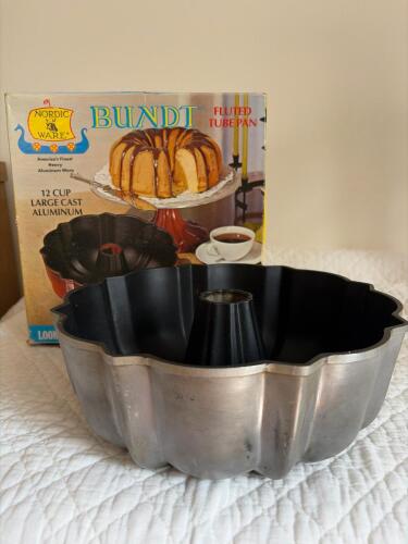 Nordic Ware Bundt 12 Cup Fluted Tube Pan