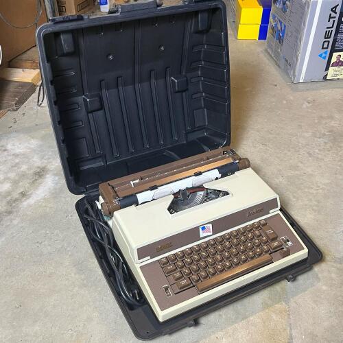 Royal Academy Electric Typewriter with Hard Case