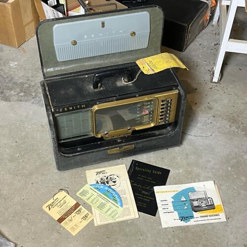 Zenith Super Trans-Oceanic H500 Portable Radio (No Inner Hardware)