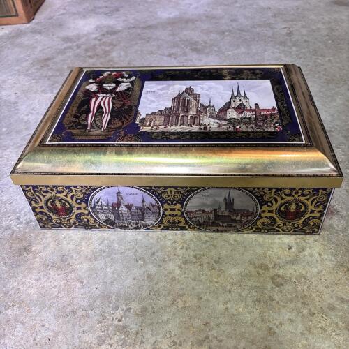 Limited Edition 1998 Lambertz German Tin Box with Christmas Ornaments