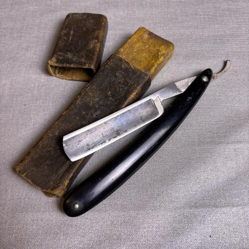 Vintage USMC Straight Razor with Case
