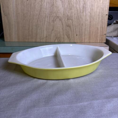 Vintage Pyrex Yellow Divided 1 1/2 Quart Baking Dish